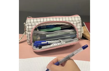 Školní pouzdro - karovaný penál