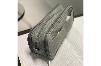 Rozšiřitelné školní pouzdro - šedý penál