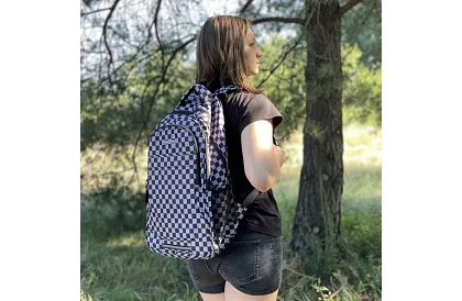 Batoh s kapacitou 30 litrů – šachovnice