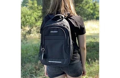 Batoh s kapacitou 22 litrů – černý