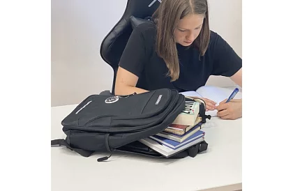 Batoh s kapacitou 22 litrů – černý