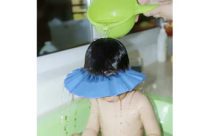 Stříška pro děti na mytí hlavy