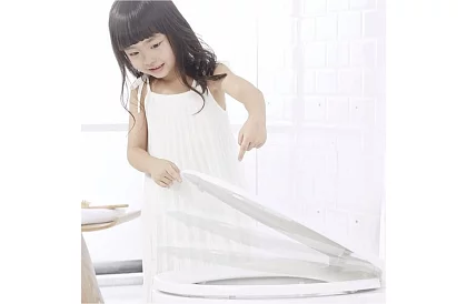 WC prkénko s pomalým sklápěním