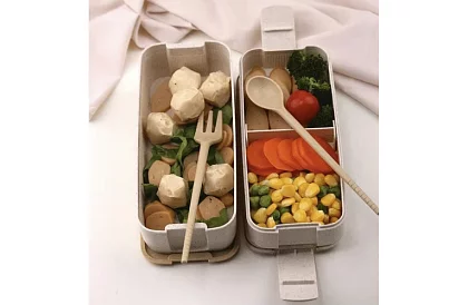 Svačinový box s příborem - obědový box 750ml