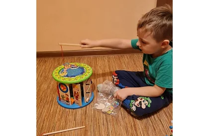 Dřevěná vzdělávací hračka - mnoho funkcí a her