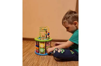 Dřevěná vzdělávací hračka - mnoho funkcí a her