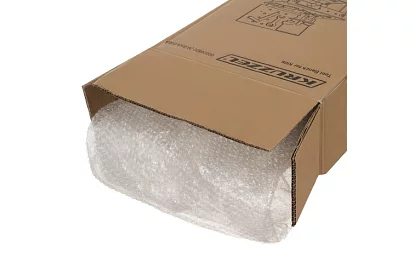 Dřevěný pracovní stůl s nářadím