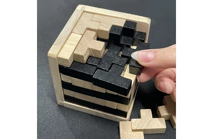 Dřevěný skládací hlavolam - Tetris