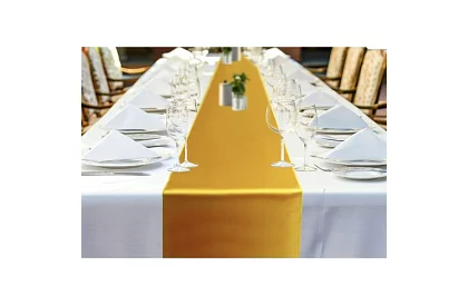 Zlatý saténový běhoun – šerpa na stůl 900 × 36 cm