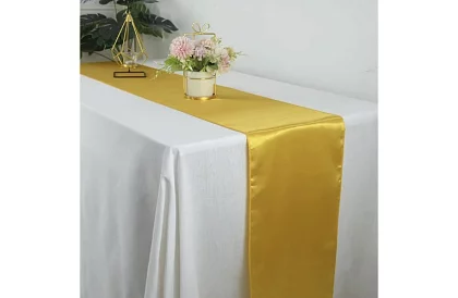 Zlatý saténový běhoun – šerpa na stůl 900 × 36 cm