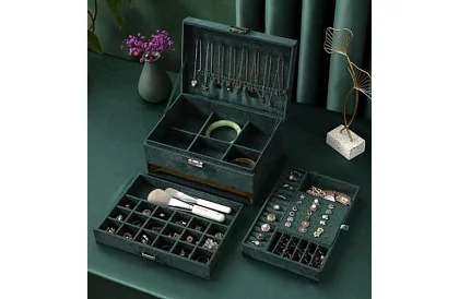 Elegantní semišová šperkovnice – zelená