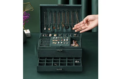 Elegantní semišová šperkovnice – zelená