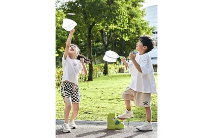 Odpalovač létajících disků - vzdušná hračka pro děti