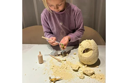 Dinosauří vejce 15 cm - malý archeolog