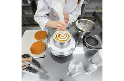 Nastavitelná forma na dort 16-30 cm – vysoká 20 cm