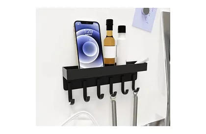 Nástěnná magnetická police s věšáky – 6 háčků