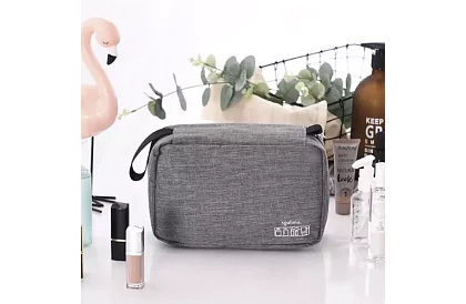 Kosmetická cestovní taška s háčkem