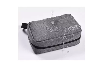 Kosmetická cestovní taška s háčkem