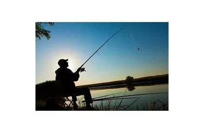 Skládací rybářské křeslo – černé kempingové křeslo