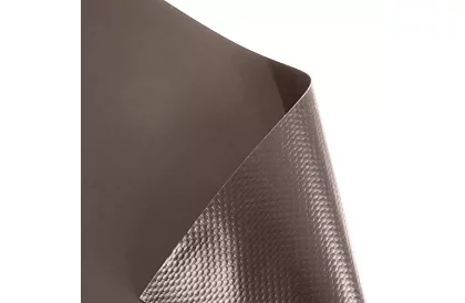 Stínící páska na plot hnědá – panelová 450 g/m2 + klipy