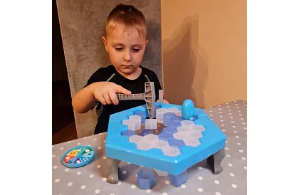 Zábavná hra - zachraň tučnáka