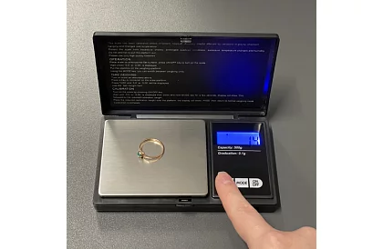 Váha s podsvíceným displejem na šperky 0,1 g až 500 g