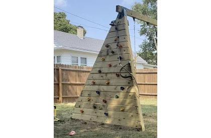 Lezecké chyty – lezecká sada pro děti 20 kamenů + 2 madla