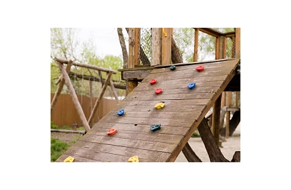 Lezecké chyty – lezecká sada pro děti 13 kamenů + 2 madla