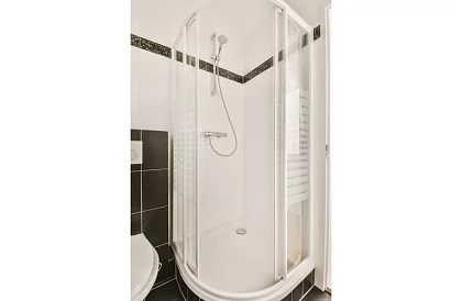 Kolečka pro posuvné dveře sprchových koutů 23 x 6 mm – 8 ks