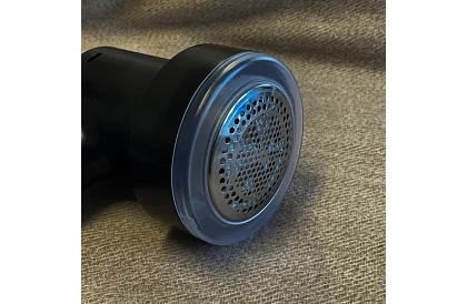 Strojek na odstranění žmolků - 3 rychlosti + 4 nástavce