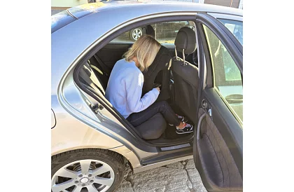 Nafukovací cestovní polštář