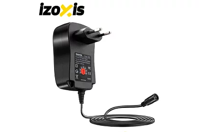 Univerzální napájecí zdroj – nabíječka 3–12 V se 6 konektory