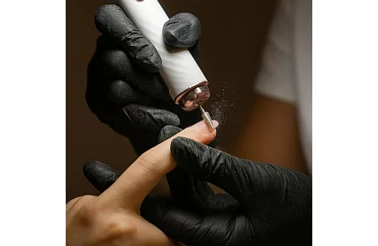 Bezdrátová elektrická manikúra