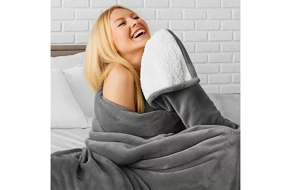 Oboustranná teplá deka 150 x 200 cm – tmavě šedá