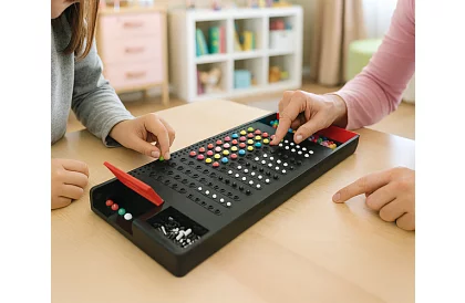 Logická stolní paměťová hra Mastermind