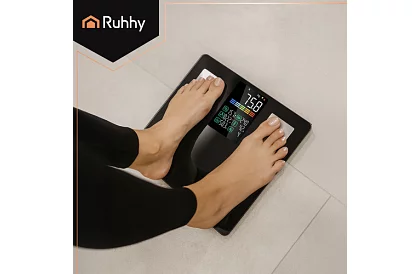 Elektronická analytická osobní váha do 226 kg – černá