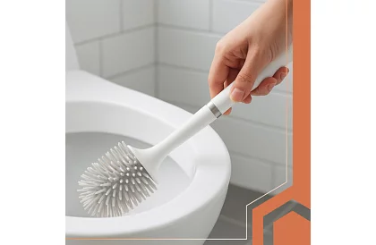 Silikonový kartáč na toaletu – WC štětka, bílá