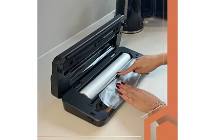 Vakuová svářečka fólií s váhou – 80 kPa, 110 W + příslušenství