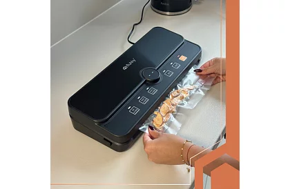 Vakuová svářečka fólií s váhou – 80 kPa, 110 W + příslušenství