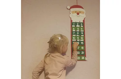Závěsný adventní kalendář