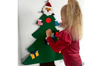 DIY plstěný vánoční stromeček na zeď - 90 cm