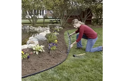 Neviditelný obrubník 4 cm x 10 m - Zahradní okraj černý + 20 kolíků