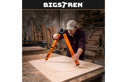 Nastavitelný tesařský úhloměr s vodováhou