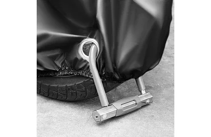 Plachta na motorku a kolo – univerzální ochranný obal