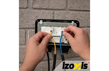 Vodotěsná venkovní dvojitá zásuvka s klapkou - IP66, 230V, 16A