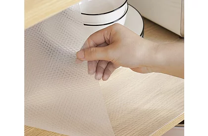 Protiskluzová podložka do šuplíků 300x50 cm