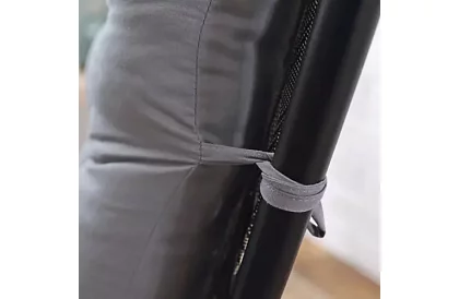 Prošívaný polštář na zahradní židle 173 × 50 × 5 cm – šedý