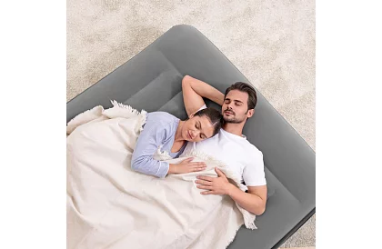 Nafukovací matrace s vestavěnou pumpou a polštářem 203 × 152 × 46 cm – B67403