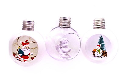 Vánoční baňky s LED osvětlením a postavičkami uvnitř – 3 kusy