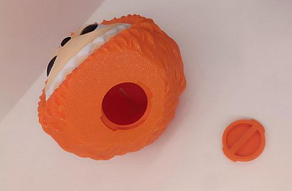 Labubu pokladnička – opakovaně vysypávací, s pohyblivýma očima